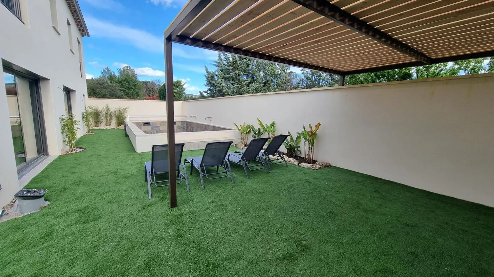 Mas Les Cigales Avec Piscine Villa Saumane-de-Vaucluse Holiday home